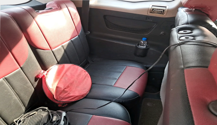 2012 Mahindra XUV500 W8, Diesel, Manual, 1,04,447 km, interior