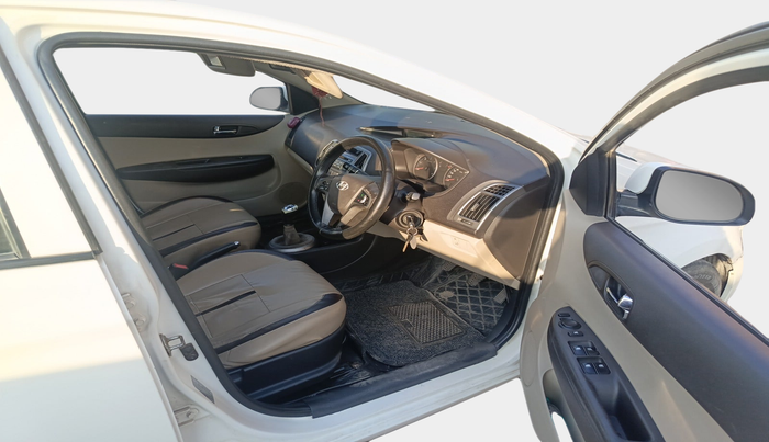 2012 Hyundai i20 SPORTZ 1.4 CRDI, Diesel, Manual, 1,44,728 km, interior