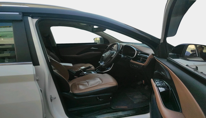 2023 MG HECTOR PLUS SHARP PRO 2.0 TURBO DIESEL 6 STR, Diesel, Manual, 63,870 km, interior