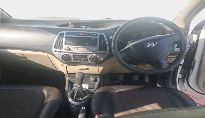 2012 Hyundai i20 MAGNA (O) 1.2, Diesel, Manual, 1,97,989 km, interior