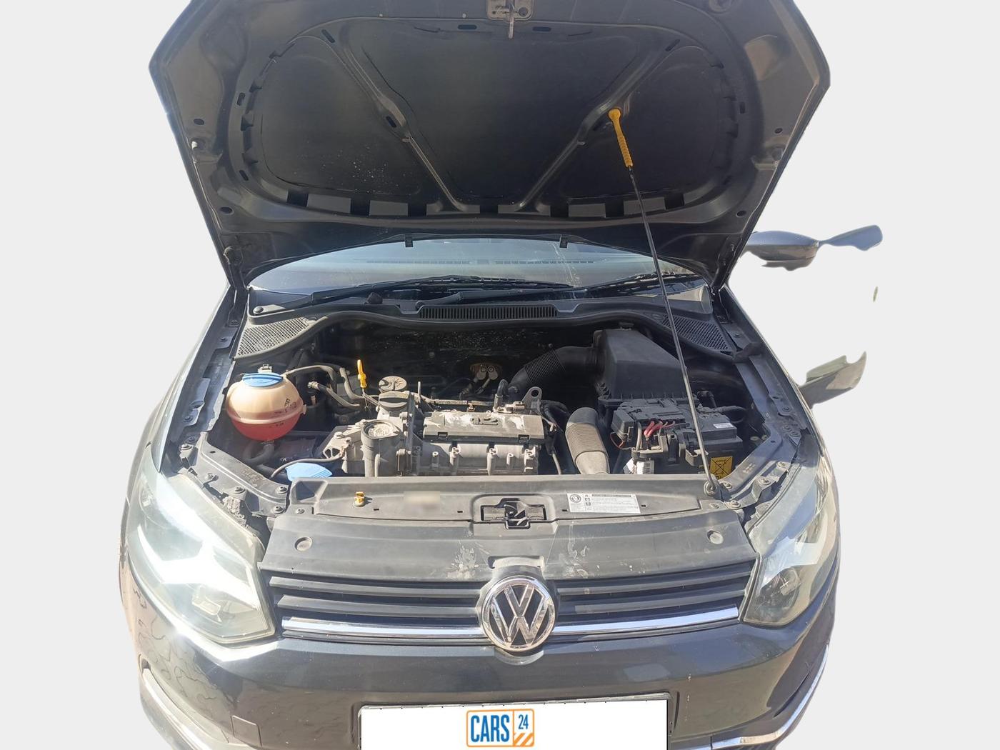 2015 Volkswagen Polo HIGHLINE1.2L, Petrol, Manual, 88,331 km, exterior