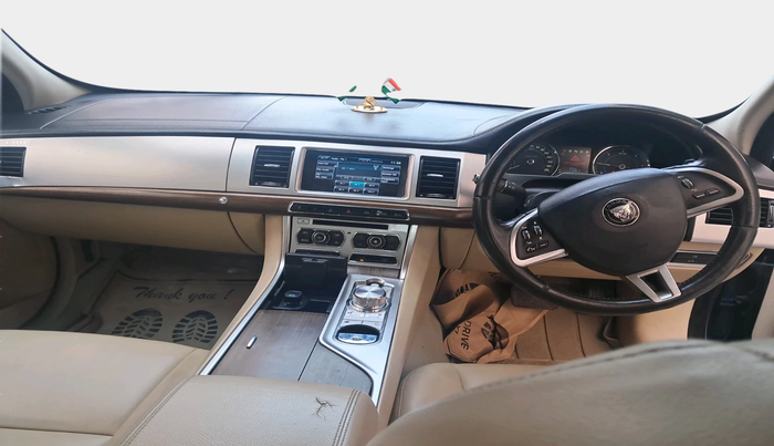 2014 Jaguar XF 2.2 DIESEL, Diesel, Automatic, 96,822 km, interior