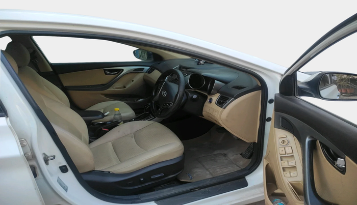 2014 Hyundai New Elantra 1.6 SX AT DIESEL, Diesel, Automatic, 1,47,711 km, interior
