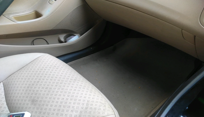 2014 Hyundai New Elantra 1.6 SX AT DIESEL, Diesel, Automatic, 1,47,711 km, interior