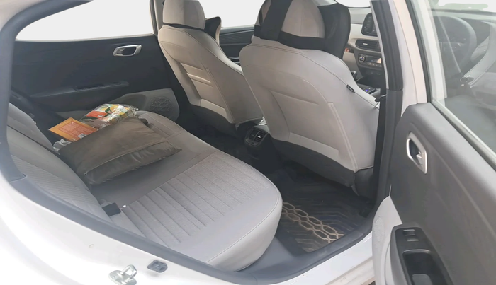 2023 Hyundai GRAND I10 NIOS SPORTZ AMT 1.2 KAPPA VTVT, Petrol, Automatic, 10,323 km, interior