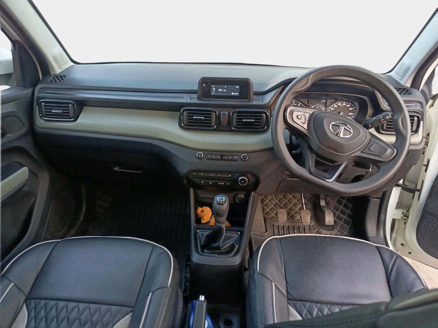 2023 Tata PUNCH ADVENTURE MT, Petrol, Manual, 61,450 km, interior