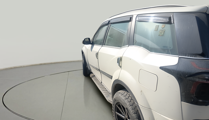 2018 Mahindra XUV500 W9, Diesel, Manual, 1,38,547 km, exterior
