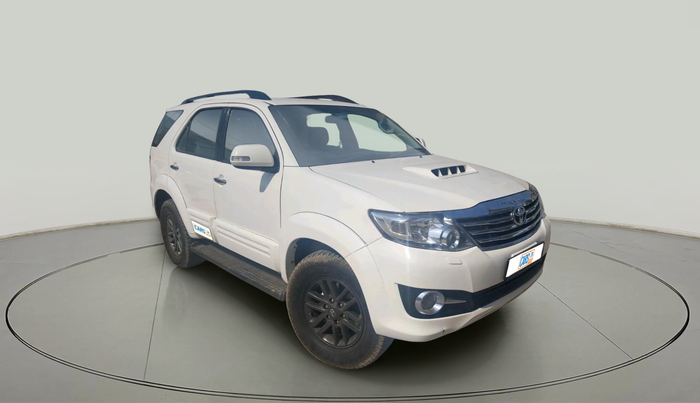 2015 Toyota Fortuner 3.0 4X4 AT, Diesel, Automatic, 1,59,602 km, exterior