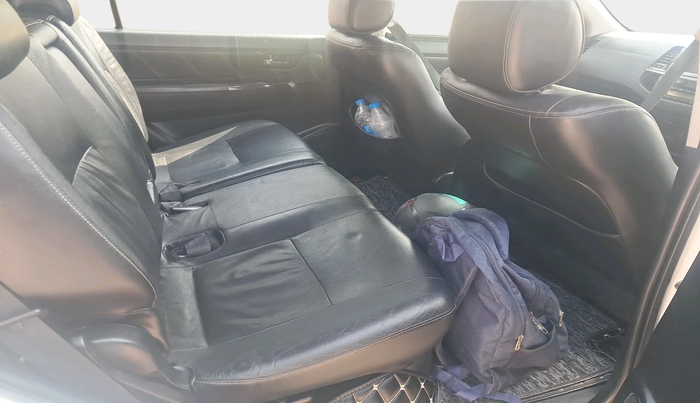 2015 Toyota Fortuner 3.0 4X4 AT, Diesel, Automatic, 1,59,602 km, interior