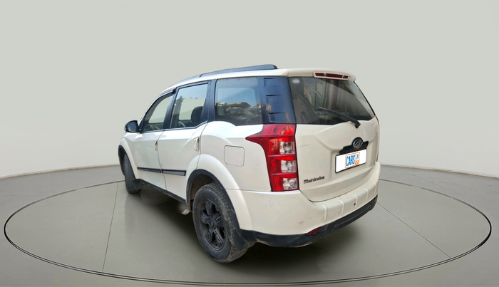 2015 Mahindra XUV500 W8, Diesel, Manual, 1,04,973 km, exterior