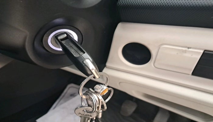 2023 Tata ALTROZ XM PLUS SUNROOF, Petrol, Manual, 18,192 km, interior