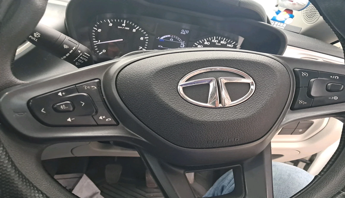 2023 Tata ALTROZ XM PLUS SUNROOF, Petrol, Manual, 18,192 km, interior