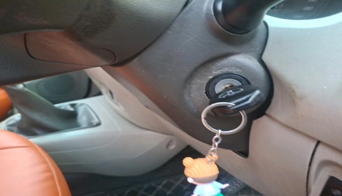 2012 Toyota Innova 2.5 G 7 STR, Diesel, Manual, 1,36,001 km, interior