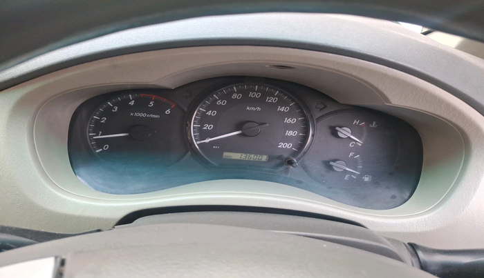 2012 Toyota Innova 2.5 G 7 STR, Diesel, Manual, 1,36,001 km, interior