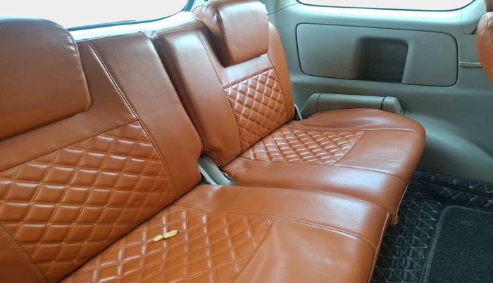 2012 Toyota Innova 2.5 G 7 STR, Diesel, Manual, 1,36,001 km, interior