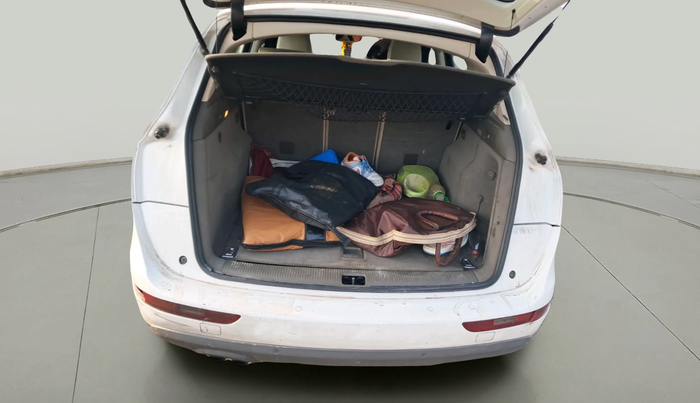 2011 Audi Q5 2.0 TDI QUATTRO, Diesel, Automatic, 1,60,631 km, exterior