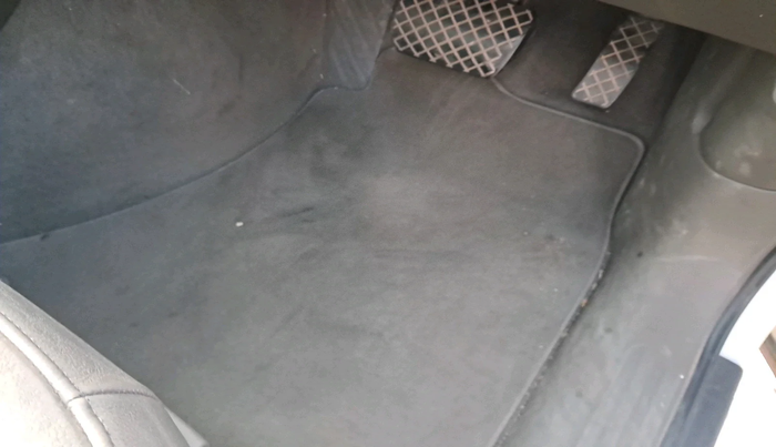 2011 Audi Q5 2.0 TDI QUATTRO, Diesel, Automatic, 1,60,631 km, interior