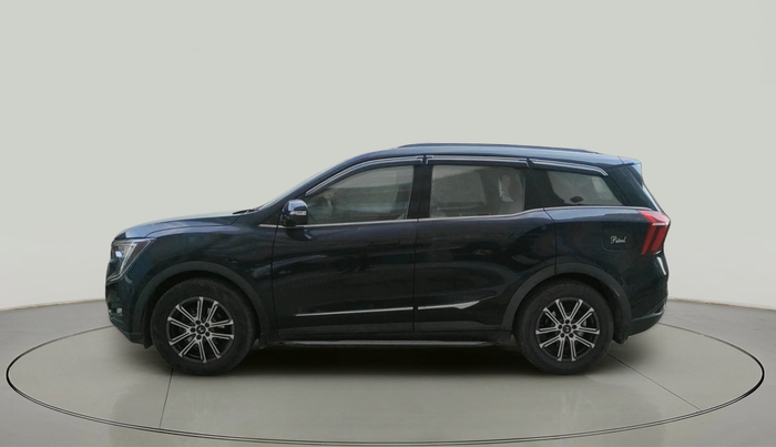 2023 Mahindra XUV700 AX 7 LUXURY P AT 7 STR, Petrol, Automatic, 22,649 km, exterior