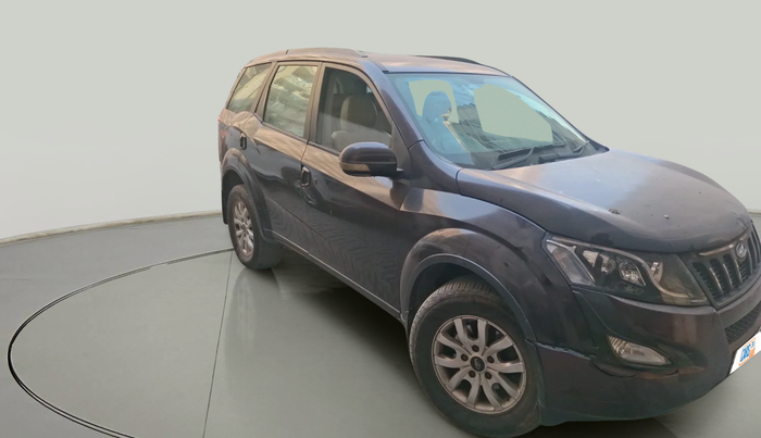 2018 Mahindra XUV500 W6 AT 1.99, Diesel, Automatic, 88,719 km, exterior
