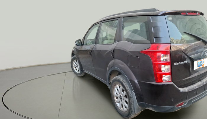 2018 Mahindra XUV500 W6 AT 1.99, Diesel, Automatic, 88,719 km, exterior