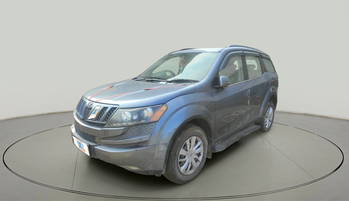 2015 Mahindra XUV500 W6, Diesel, Manual, 1,17,054 km, exterior