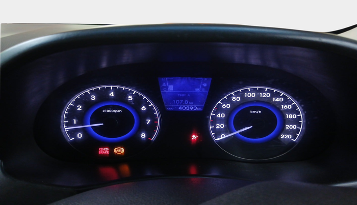 2013 Hyundai Verna FLUIDIC 1.6 VTVT SX, Petrol, Manual, 40,393 km, interior
