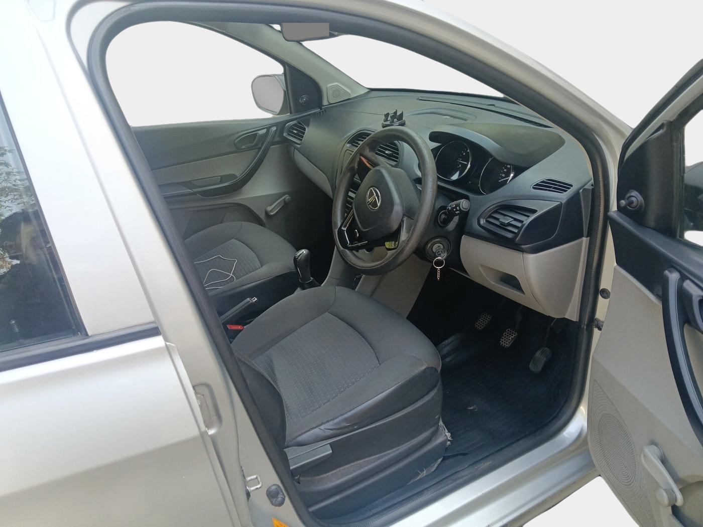 2019 Tata Tiago XE PETROL, Petrol, Manual, 1,20,404 km, interior