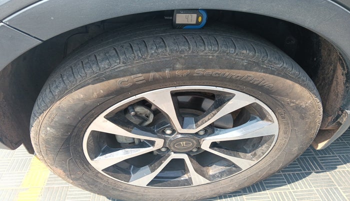 2020 Tata NEXON XZA PLUS SUNROOF PETROL, Petrol, Automatic, 52,023 km, tyre