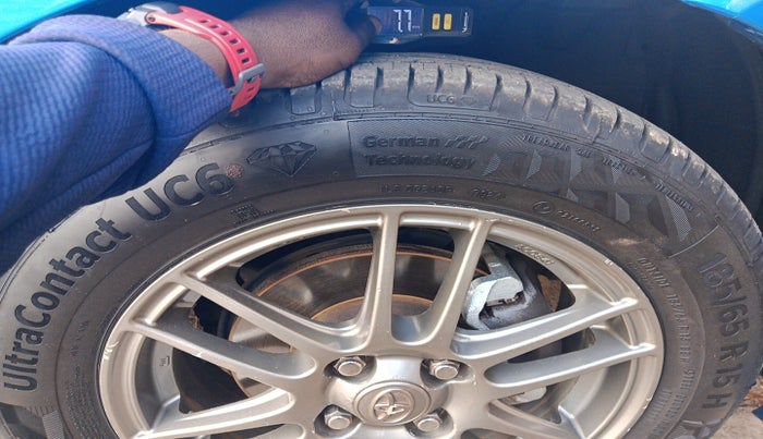 2013 Toyota Etios Liva GD, Diesel, Manual, 1,06,999 km, tyre