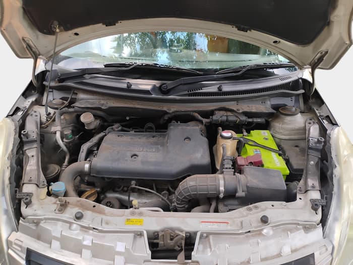 2014 Maruti Swift VDI, Diesel, Manual, 2,15,872 km, exterior