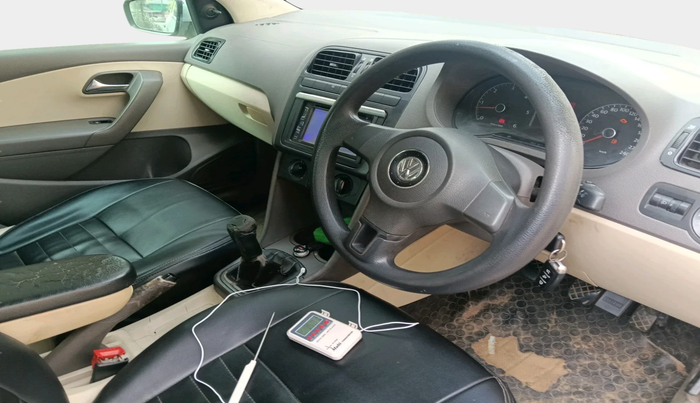 2011 Volkswagen Vento TRENDLINE DIESEL 1.6, Diesel, Manual, 1,23,291 km, interior