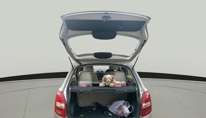 2010 Skoda Fabia ELEGANCE 1.6 MPI, Petrol, Manual, 1,32,035 km, exterior