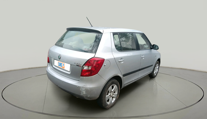 2010 Skoda Fabia ELEGANCE 1.6 MPI, Petrol, Manual, 1,32,035 km, exterior