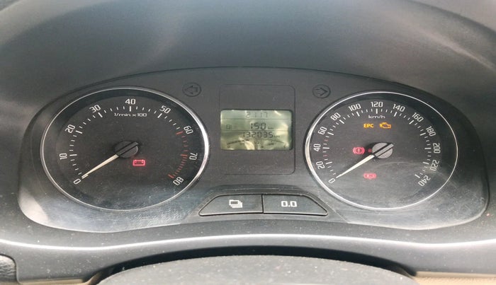 2010 Skoda Fabia ELEGANCE 1.6 MPI, Petrol, Manual, 1,32,035 km, interior
