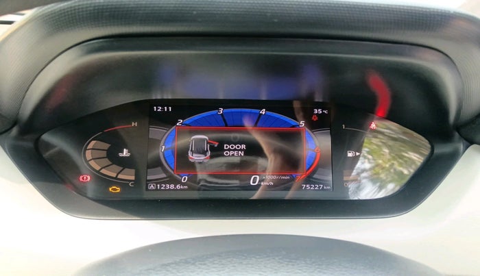 2022 Nissan MAGNITE XV MT, Petrol, Manual, 75,227 km, interior