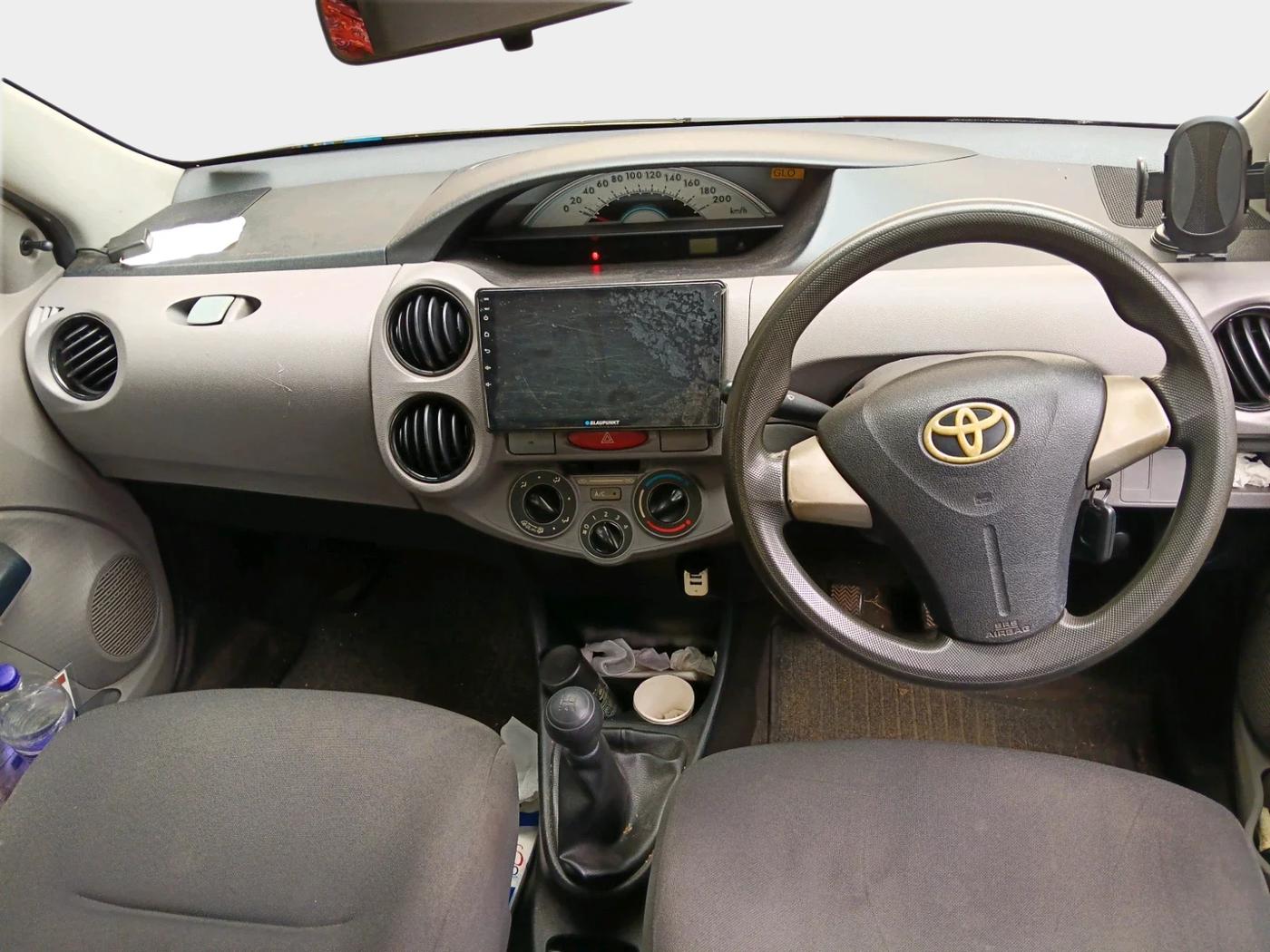 2011 Toyota Etios G, Petrol, Manual, 47,839 km, interior