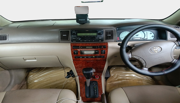 2005 Toyota Corolla H3 G 1.8, Petrol, Automatic, 1,29,498 km, interior