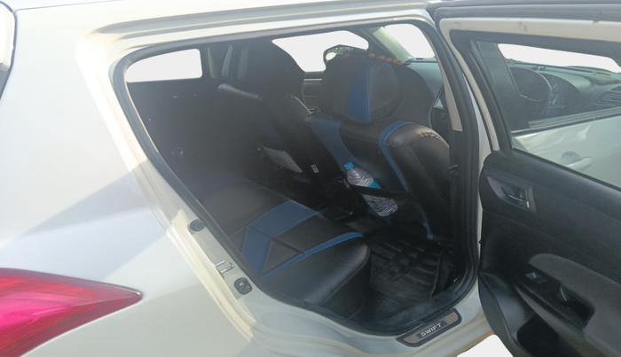 2013 Maruti Swift VXI, Petrol, Manual, 90,246 km, interior