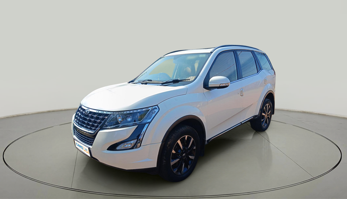 2018 Mahindra XUV500 W11(O), Diesel, Manual, 1,74,681 km, exterior