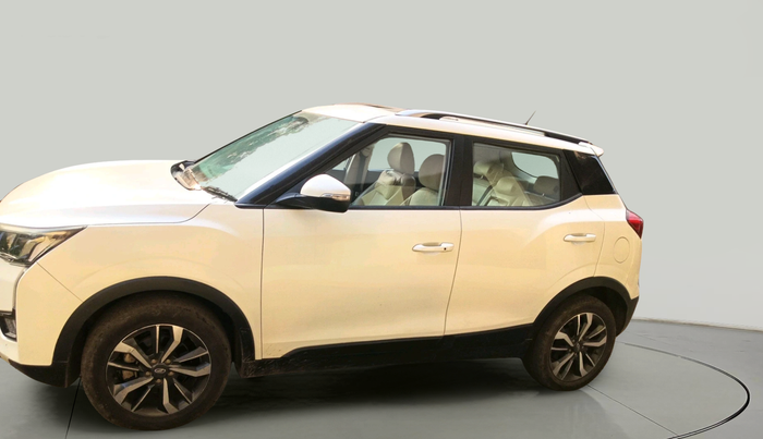 2019 Mahindra XUV300 W8 (O) 1.5 DIESEL, Diesel, Manual, 84,398 km, exterior