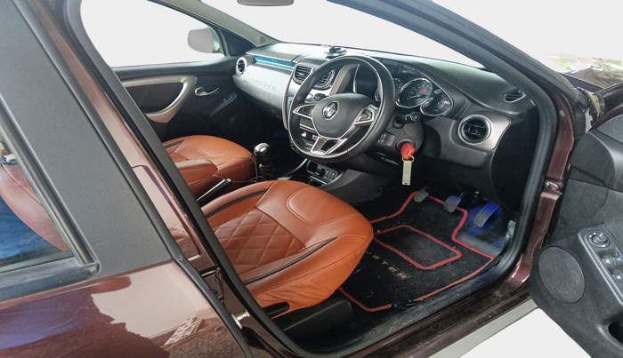 2020 Renault Duster RXZ 1.5 PETROL MT, Petrol, Manual, 26,517 km, interior