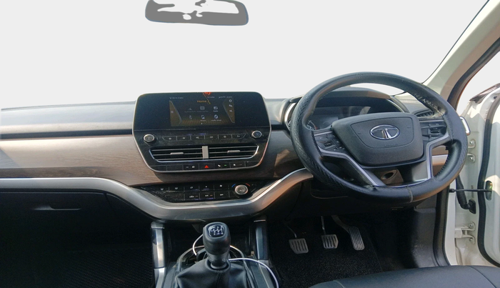 2021 Tata Harrier XT 2.0L KRYOTEC, Diesel, Manual, 80,218 km, interior