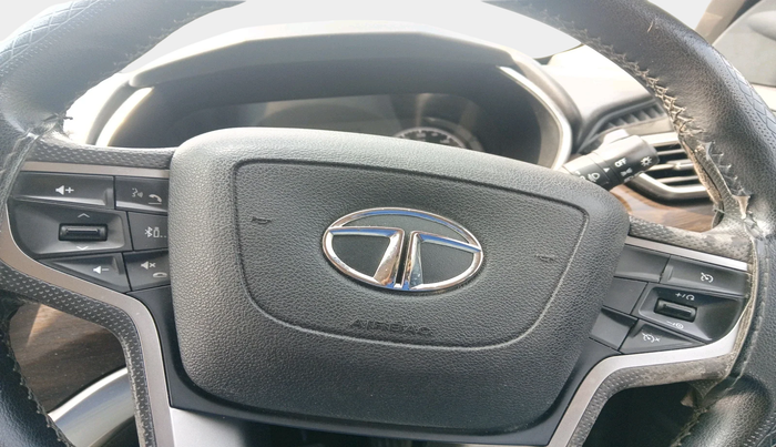 2021 Tata Harrier XT 2.0L KRYOTEC, Diesel, Manual, 80,218 km, interior