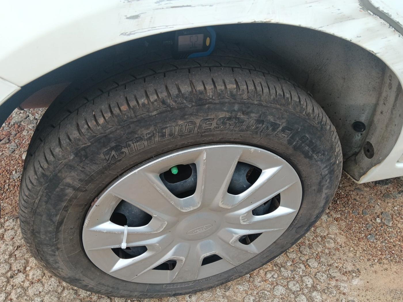 2013 Ford Figo ZXI 1.2 PETROL, Petrol, Manual, 47,113 km, tyre