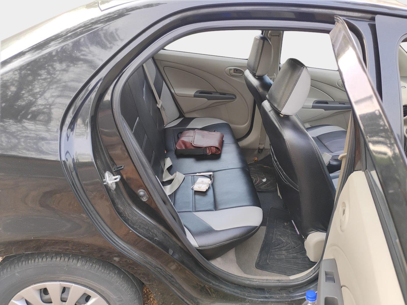 2015 Toyota Etios G, Petrol, Manual, 35,456 km, interior