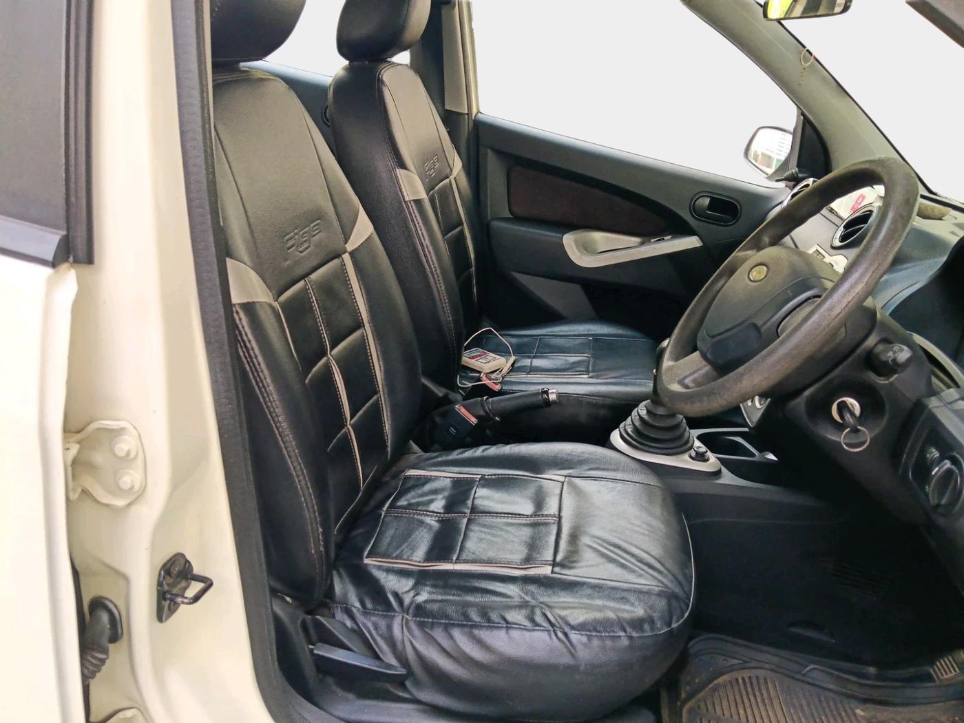 2012 Ford Figo ZXI 1.2 PETROL, Petrol, Manual, 65,450 km, interior
