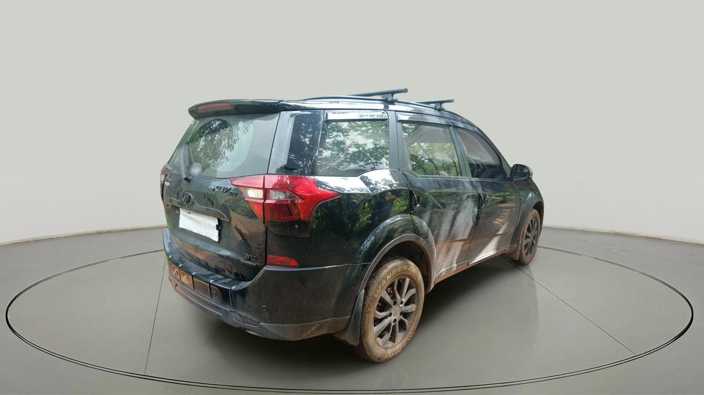 2018 Mahindra XUV500 W11 AT, Diesel, Automatic, 77,756 km, exterior