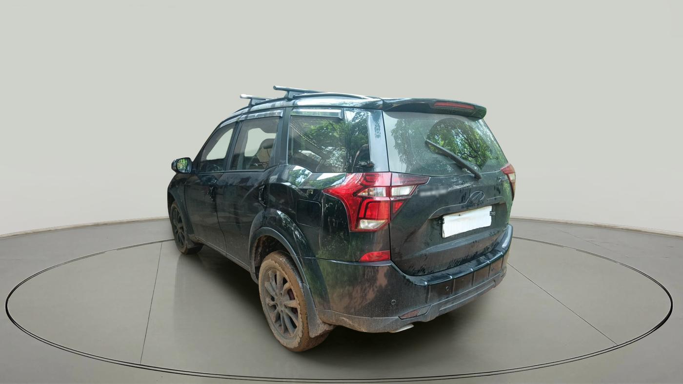 2018 Mahindra XUV500 W11 AT, Diesel, Automatic, 77,756 km, exterior