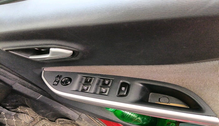 2023 Nissan MAGNITE XV TURBO, Petrol, Manual, 25,905 km, interior