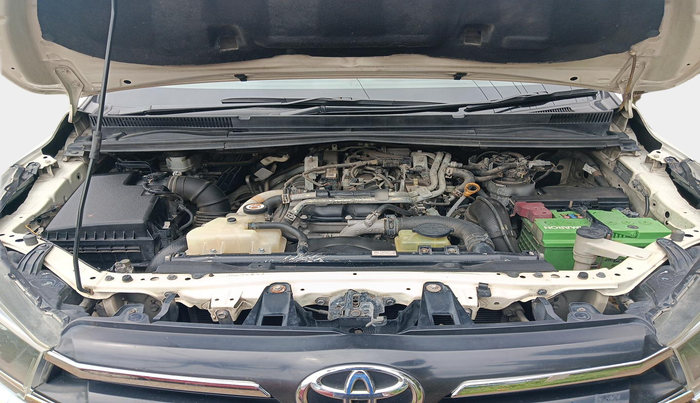 2018 Toyota Innova Crysta 2.4 G 7 STR, Diesel, Manual, 2,06,710 km, exterior